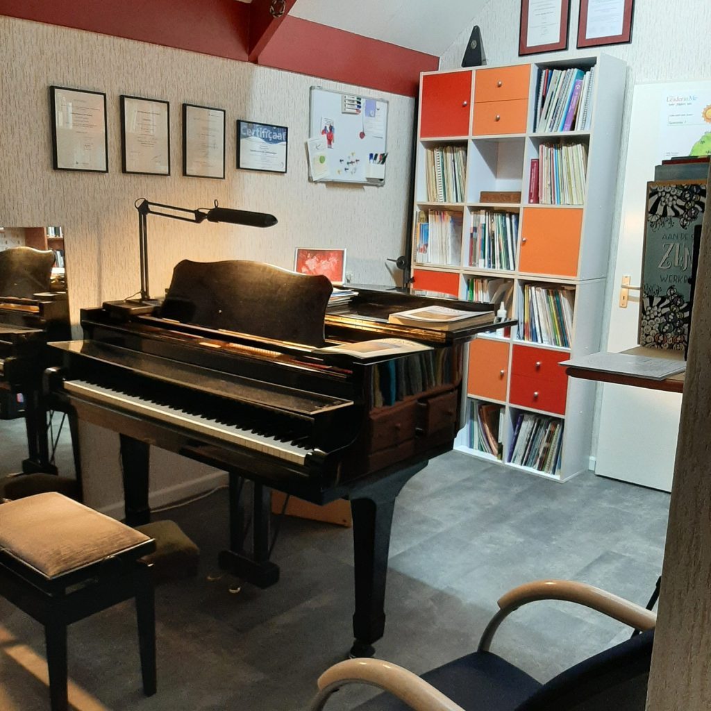 Pianoles in Stellendam